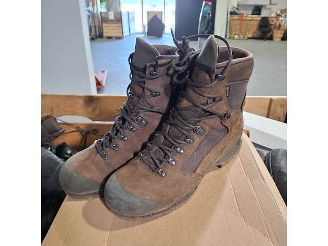 Ca. 77x paar diverse schoenen, o.a. haix, meindl - afbeelding 3 van  7