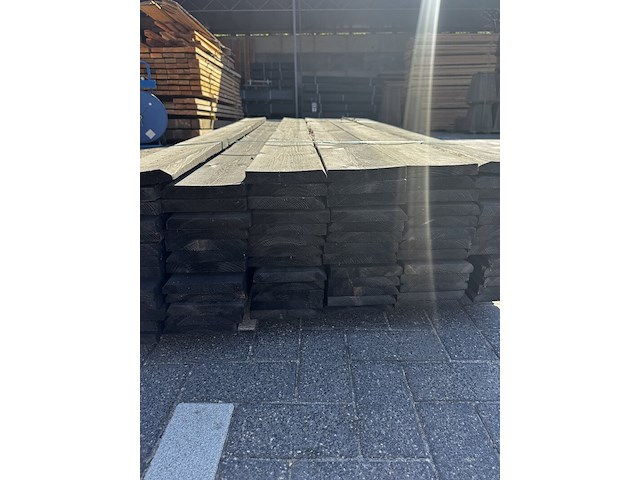 Ca. 77x vuren plank fijn bezaagd, zwart , 2,2 x 15 x 200 cm - afbeelding 2 van  3