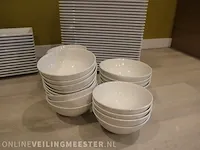 Ca. 79x diverse serveerschalen met ca. 24x diverse kommen - afbeelding 8 van  9