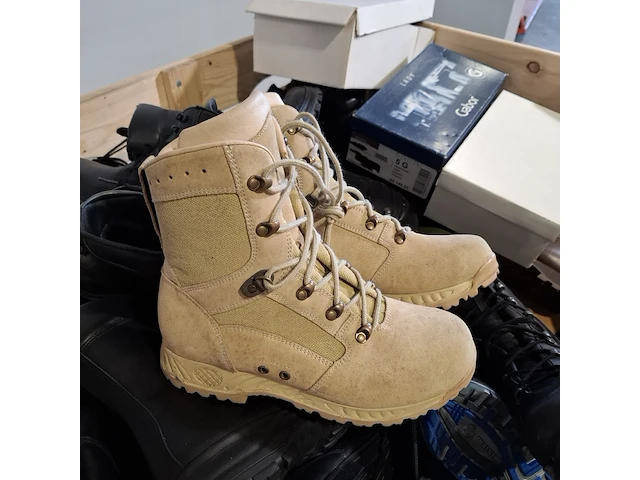 Ca. 79x paar diverse schoenen, o.a. haix, meindl - afbeelding 3 van  7