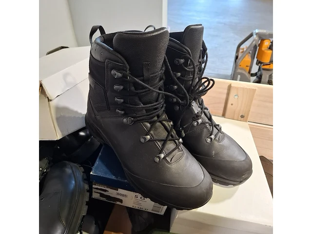 Ca. 79x paar diverse schoenen, o.a. haix, meindl - afbeelding 4 van  7