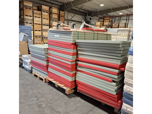 Ca. 79x sportmat en 1x mattenwagen - afbeelding 3 van  8