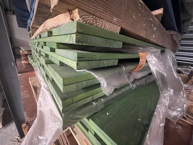 Ca. 7x grenen schuttingpanelen groen gecoat, 180x180cm - afbeelding 2 van  3
