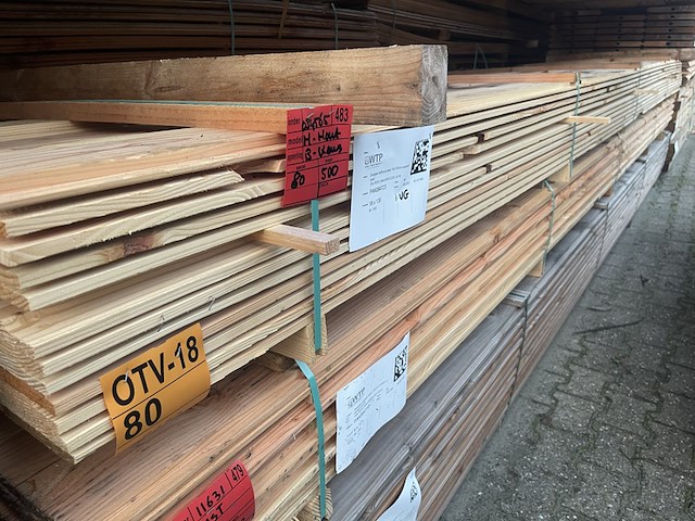 Ca. 80x douglas halfhoutsrabat, 18x140mm, lengte 500cm - afbeelding 2 van  3