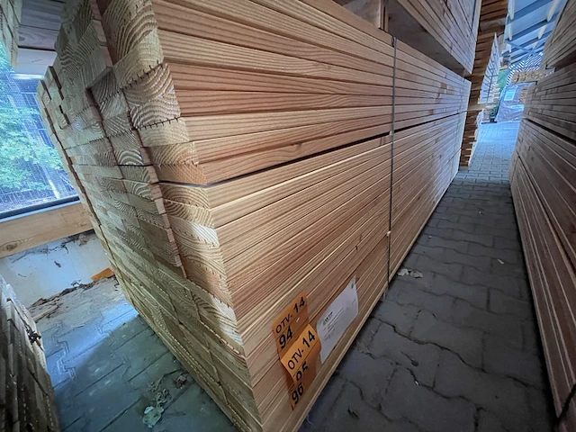 Ca. 80x douglas vlonderplanken, 25x140mm, lengte 300cm - afbeelding 4 van  4