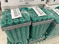 Ca. 80x dozen pluggen expandet groen 7x35 en 7x50 - afbeelding 4 van  4