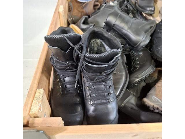 Ca. 80x paar diverse schoenen - afbeelding 5 van  7