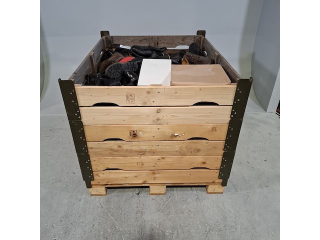 Ca. 80x paar diverse schoenen - afbeelding 1 van  8