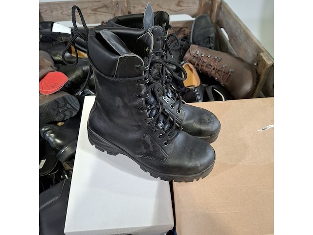 Ca. 80x paar diverse schoenen - afbeelding 4 van  8