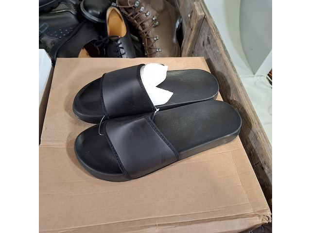 Ca. 80x paar diverse schoenen - afbeelding 7 van  8