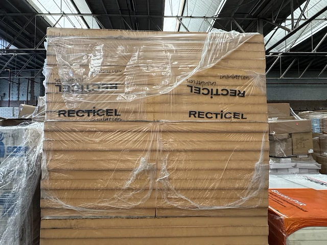 Ca. 80x pir dakplaat 1200x600x50mm rd:2.25(=0,72m²) recticel, eurothane silver - afbeelding 3 van  4