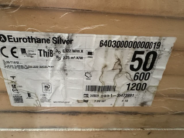 Ca. 80x pir dakplaat 1200x600x50mm rd:2.25(=0,72m²) recticel, eurothane silver - afbeelding 6 van  6
