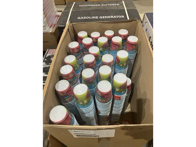 Ca. 818x plastic bekers - afbeelding 1 van  5