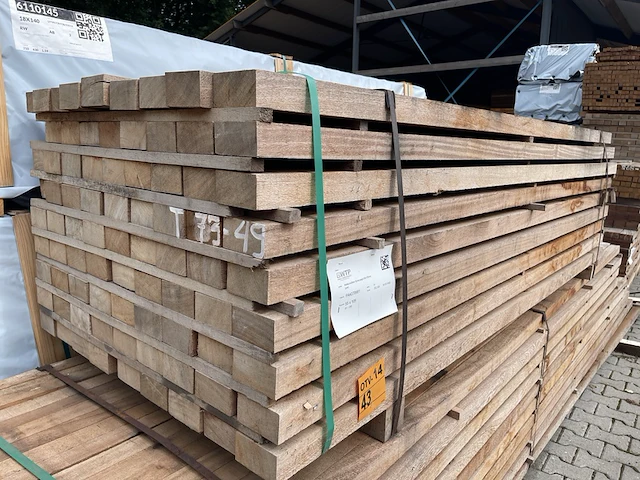Ca. 81x angelim pedra balken fijnbezaagd , 55x105mm, lengte 250cm - afbeelding 4 van  4
