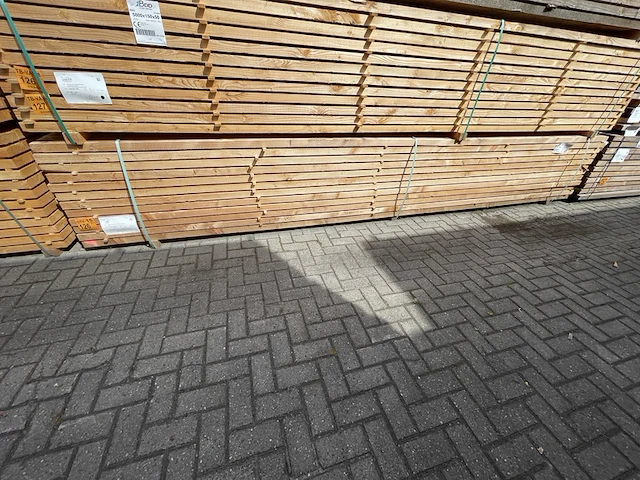 Ca. 84x douglas balken fijnbezaagd, 50x150mm, lengte 500cm - afbeelding 4 van  4