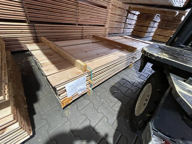 Ca. 84x douglas design/triple/deens profiel, 22x142mm, lengte 300cm - afbeelding 4 van  4