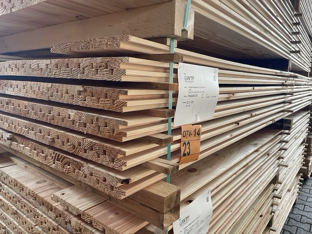 Ca. 84x douglas design/triple/deens profiel, 22x142mm, lengte 300cm - afbeelding 4 van  4
