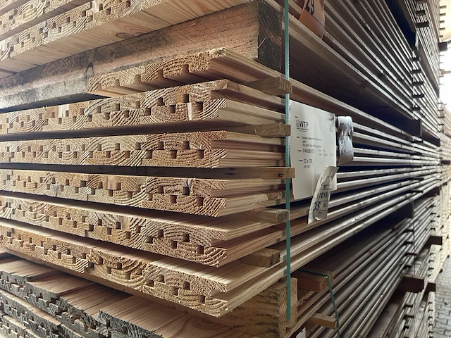 Ca. 84x douglas design/triple/deens profiel, 22x142mm, lengte 300cm - afbeelding 4 van  4