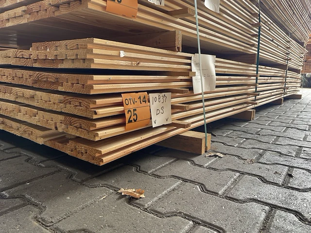 Ca. 84x douglas design/triple/deens profiel, 22x142mm, lengte 400cm - afbeelding 4 van  4