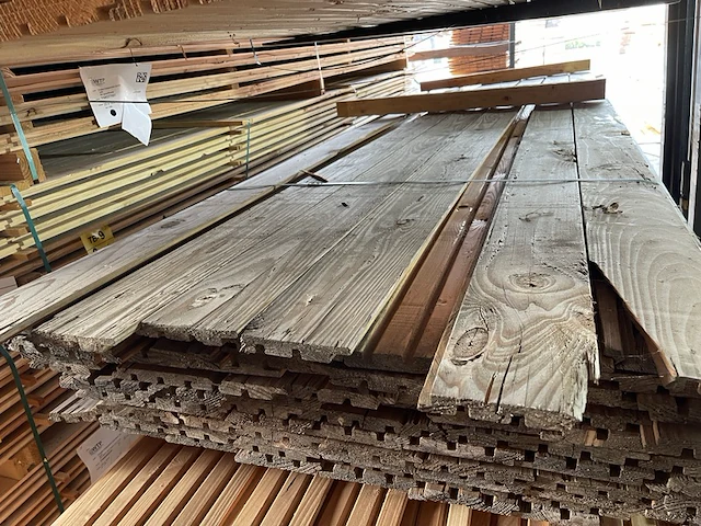 Ca. 84x douglas design/triple/deens profiel, 22x142mm, lengte 400cm - afbeelding 1 van  3
