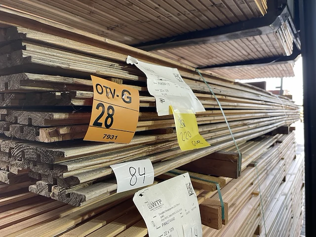 Ca. 84x douglas design/triple/deens profiel, 22x142mm, lengte 400cm - afbeelding 2 van  3