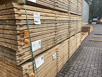 Ca. 84x douglas planken fijnbezaagd, 25x150mm, lengte 400cm - afbeelding 4 van  4