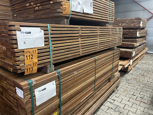 Ca. 84x guyana ipé planken geschaafd, 21x70mm, lengte 215cm - afbeelding 4 van  4