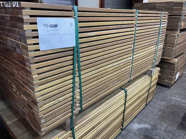 Ca. 84x guyana ipé planken geschaafd, 21x70mm, lengte 215cm - afbeelding 2 van  4
