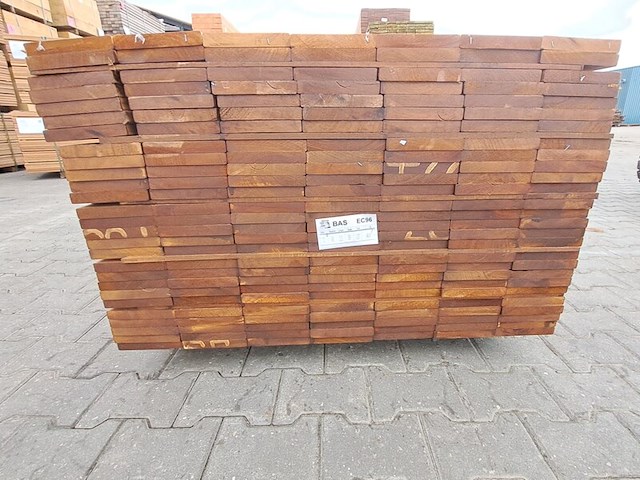Ca. 84x guyana teak planken geschaafd, 21x145mm, lengte 125cm - afbeelding 3 van  4