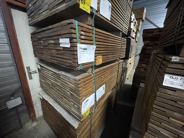 Ca. 84x guyana teak planken geschaafd, 21x145mm, lengte 125cm - afbeelding 4 van  4