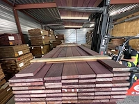 Ca. 84x purple heart planken geschaafd, 21x120mm, lengte 22/335cm, 29/365cm, 25/400cm, 8/430cm - afbeelding 1 van  3