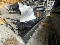Ca. 84x vuren planken fijnbezaagd zwart gecoat, 22x245mm, lengte 540cm - afbeelding 2 van  3