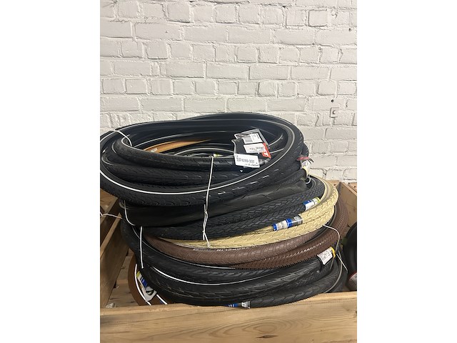 Ca. 85x diverse fietsbanden, buitenbanden, w.o. continental, schwalbe, cst - afbeelding 3 van  10
