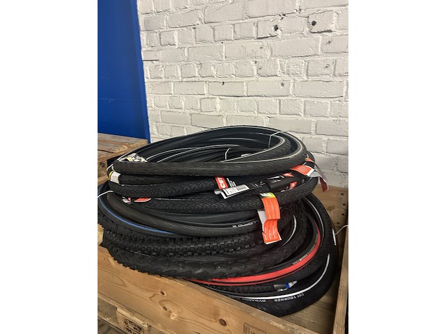 Ca. 85x diverse fietsbanden, buitenbanden, w.o. continental, schwalbe, cst - afbeelding 4 van  10