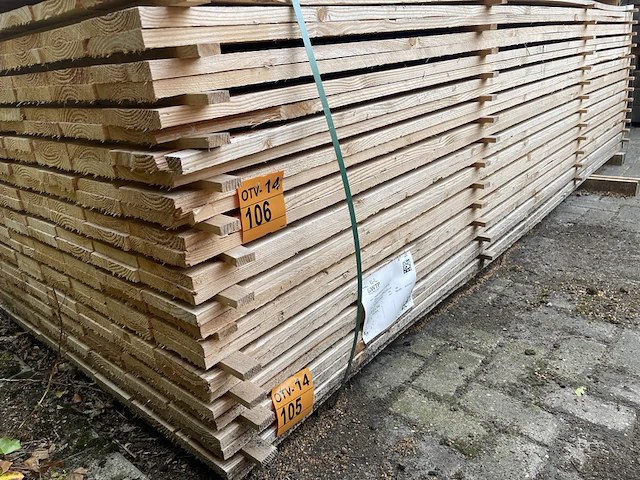 Ca. 89x douglas planken fijnbezaagd , 22x150mm, lengte 300cm - afbeelding 4 van  4