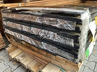 Ca. 89x grenen schuttingplanken geschaafd zwart gecoat, 16x140mm, lengte 180cm - afbeelding 2 van  3