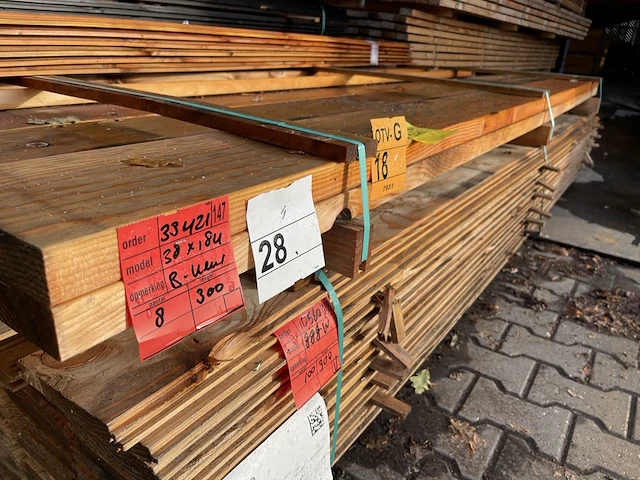 Ca. 8x douglas balken geschaafd, 35x180mm, lengte 300cm - afbeelding 2 van  3