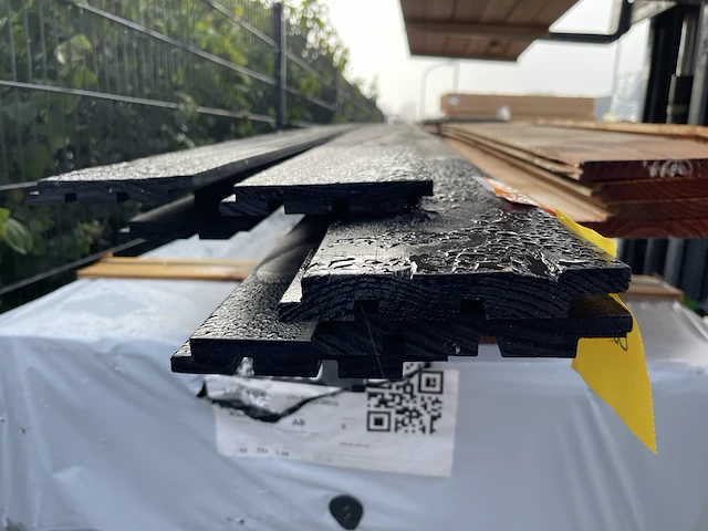 Ca. 8x douglas triple rhombus zwarte kern, 22x142mm, lengte 500cm - afbeelding 2 van  3
