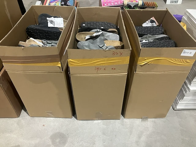 Ca. 90x paar lederen clogs, walkox, verschillende kleuren - afbeelding 5 van  5