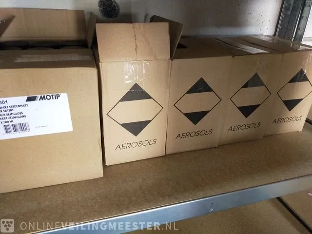 Ca. 90x spuitlak/ primers motip - afbeelding 7 van  7