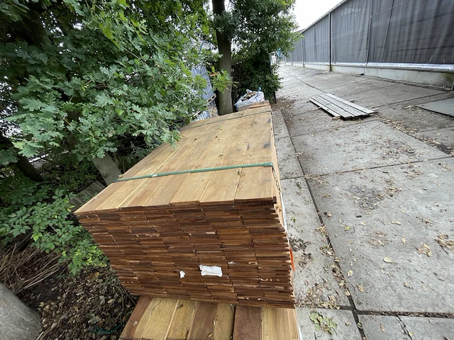 Ca. 91x guyana ipé planken geschaafd, 16x140mm, lengte 150cm - afbeelding 1 van  3