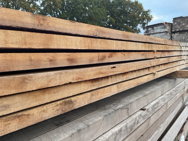 Ca. 92x angelim pedra regels fijnbezaagd, 40x60mm, lengte 6/200cm, 86/250cm - afbeelding 2 van  3