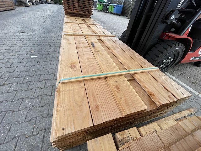 Ca. 94x douglas wisselsponning/ halfhoutsrabat, 18x190mm, lengte 400cm - afbeelding 1 van  3