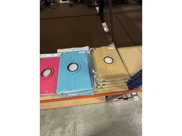 Ca. 94x tablethoes samsung, diverse kleuren - afbeelding 5 van  13