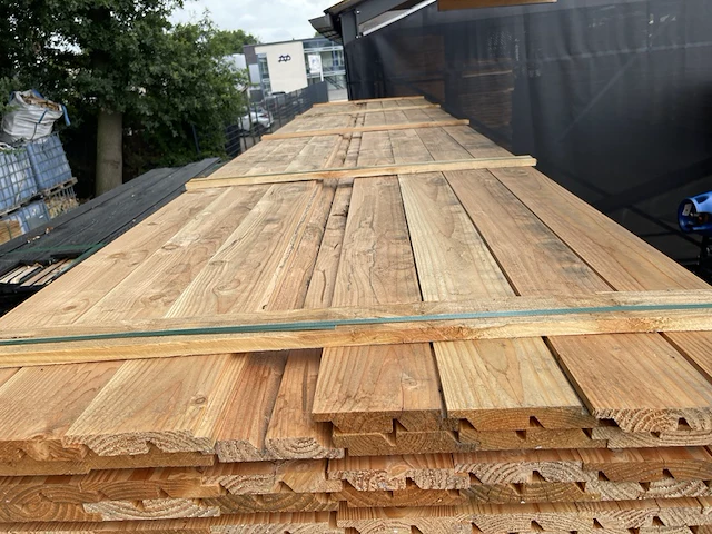 Ca. 95x douglas dubbele rhombus profiel, 25x140mm, lengte 500cm - afbeelding 1 van  3