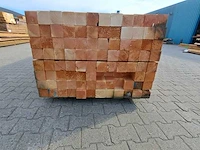 Ca. 96x douglas balken geschaafd, 90x90mm, lengte 300cm - afbeelding 3 van  4