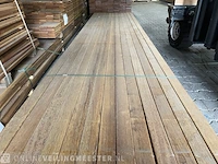 Ca. 9x makka kabbes hardhouten regels geschaafd, 42x68mm, lenghte 400cm - afbeelding 1 van  3