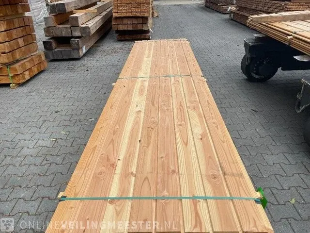 Ca.140x douglas channelsiding , 18x142mm, lengte 300cm - afbeelding 1 van  4