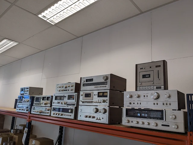 Ca.14x retro audio o.a. sony, jvc, akai - afbeelding 1 van  10