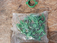 Ca.200x leidingzadels kunstof 50 mm ifan, groen, 2025 - afbeelding 4 van  6